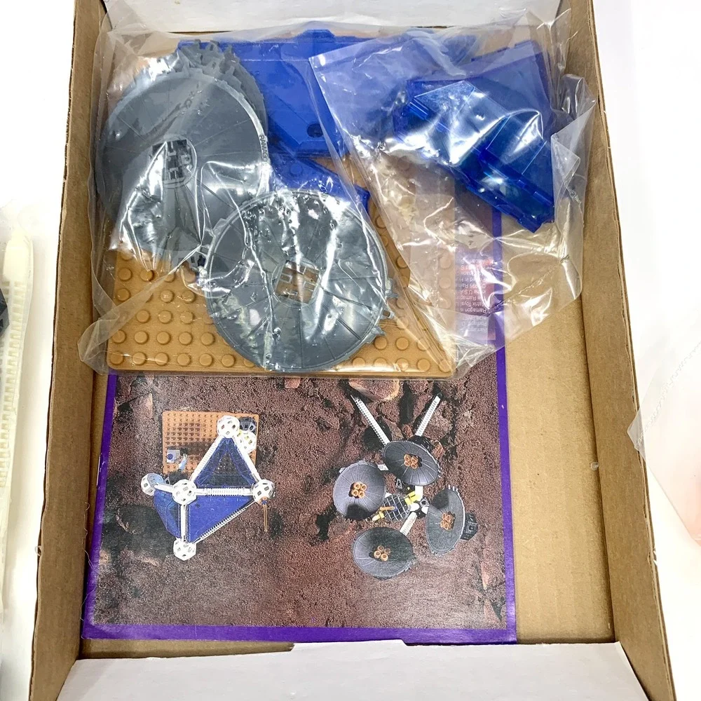 Vtg 1996 Ramagon System Mars Colony Communication Tower 105 Pcs #11322 OPEN BOX